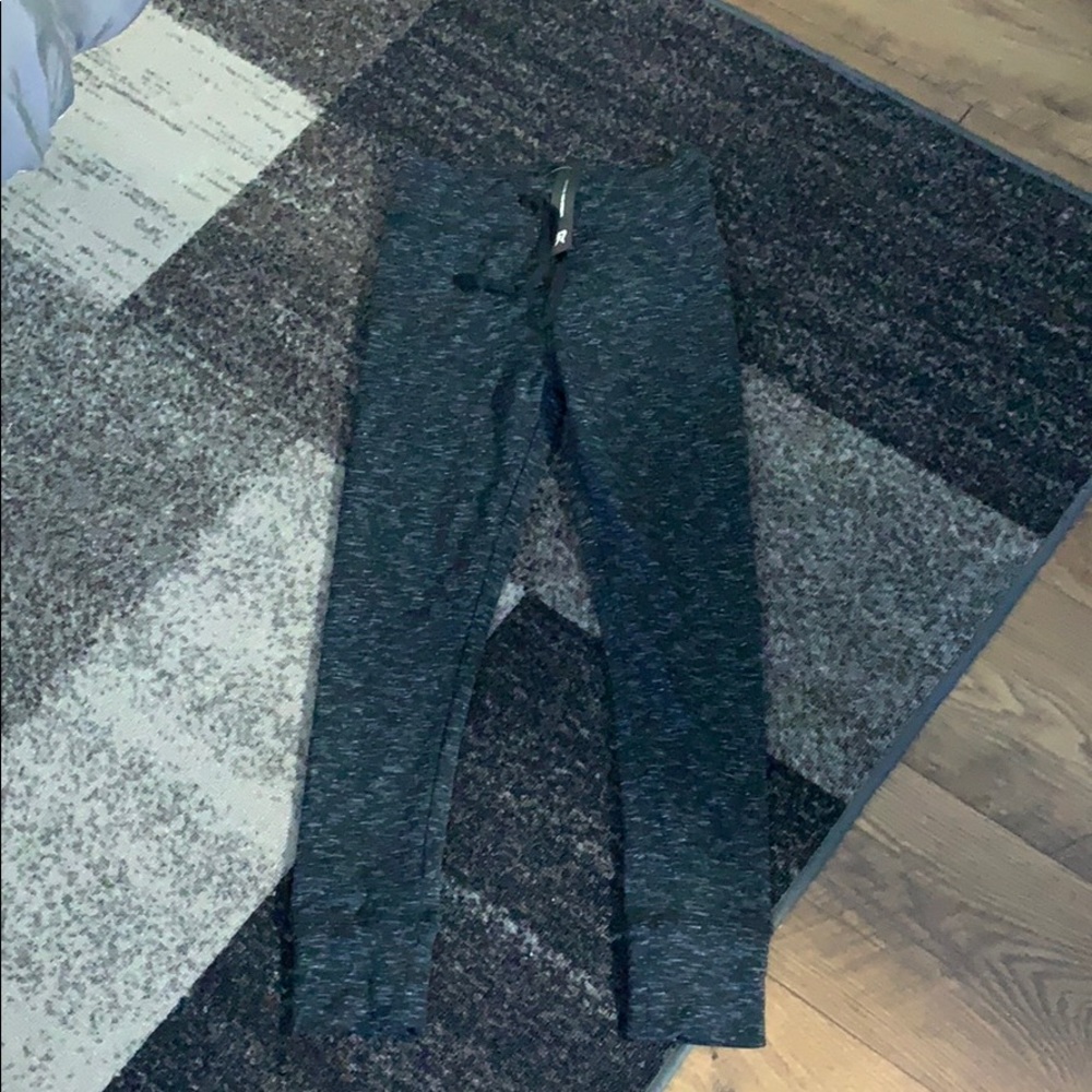 Black fleece sweat pants youth m